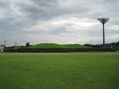 古墳遠景